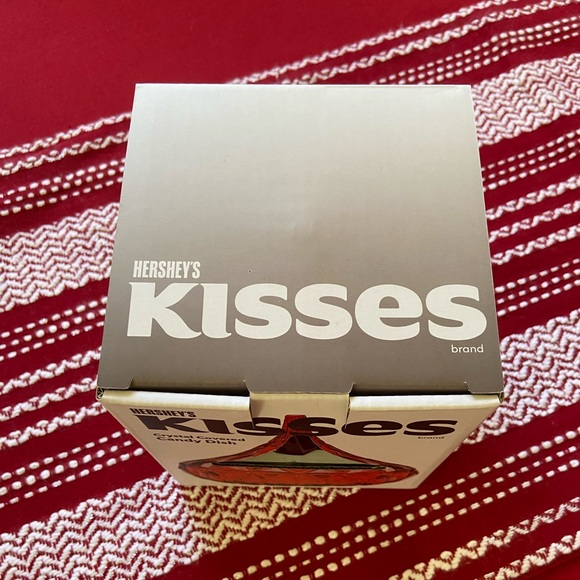 ❤️ Hershey’s Kisses Crystal 2pc. Dish ❤️ NWT - Picture 4 of 8